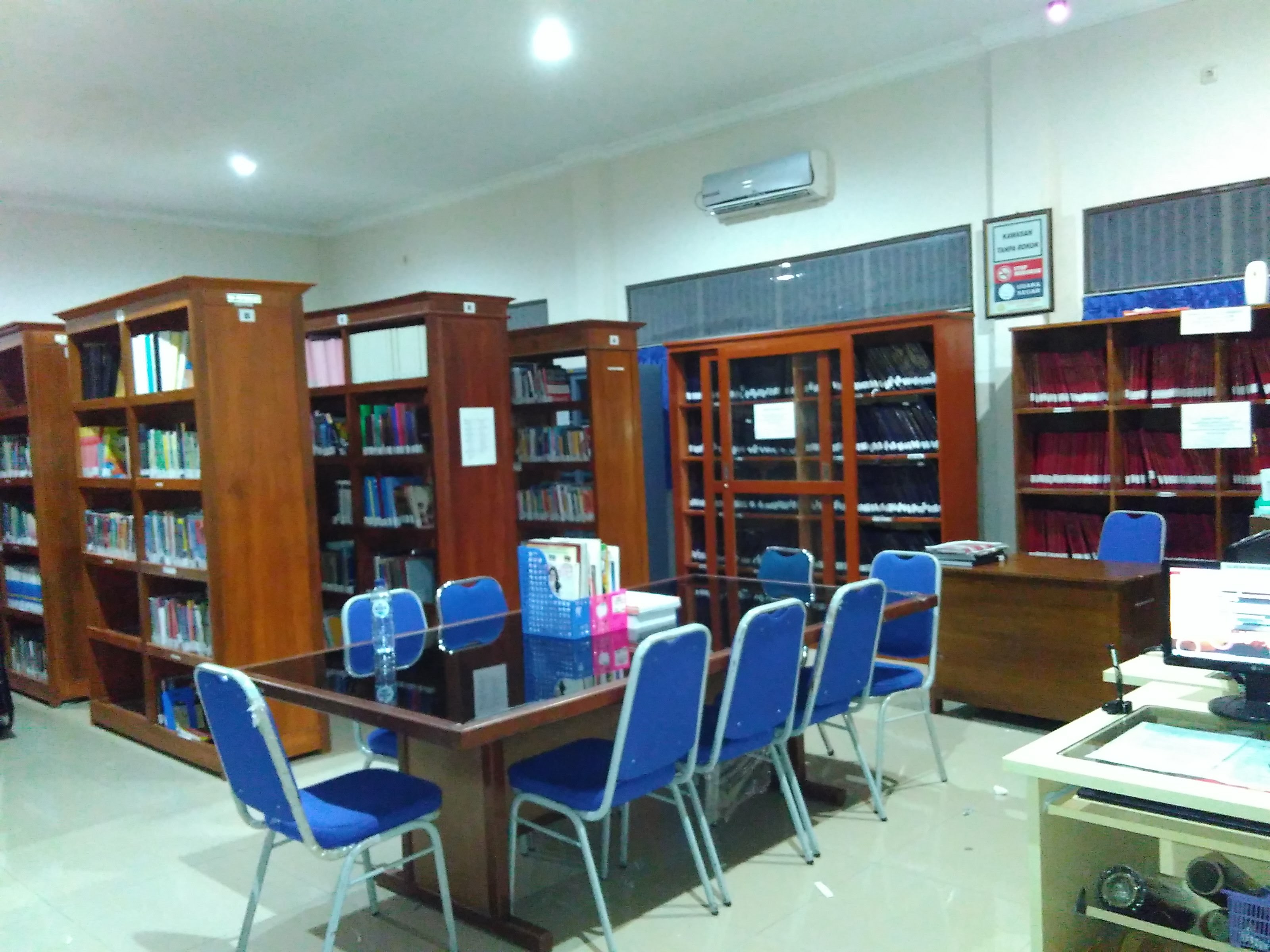 Free HTML5 Bootstrap Template by FreeHTML5.co